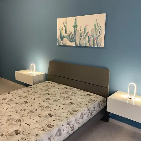 Roxy House Apartment *
