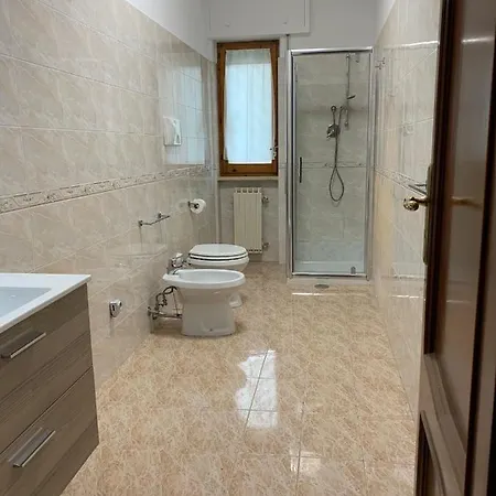 Roxy House Apartment